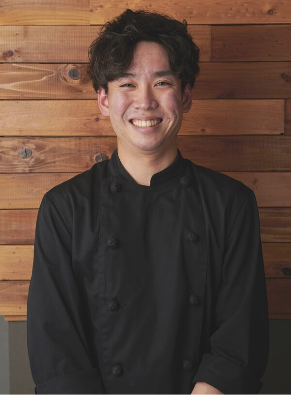 伊禮 昭仁（料理長・店長）